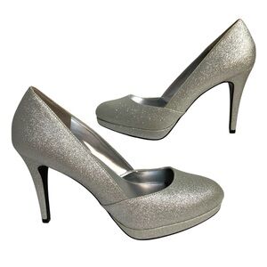FIONI Silver Shoes NEW Stiletto Heels Silver Glitter Finish Size 8.5 Dressy